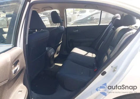 2015 Honda Accord Sport z USA, uszkodzony, nr VIN 1HGCR2F56FA068454